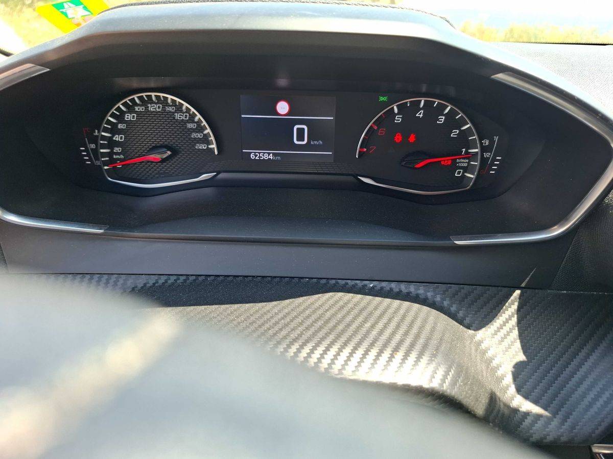 peugeot-208-2022-gasolina-1199cc