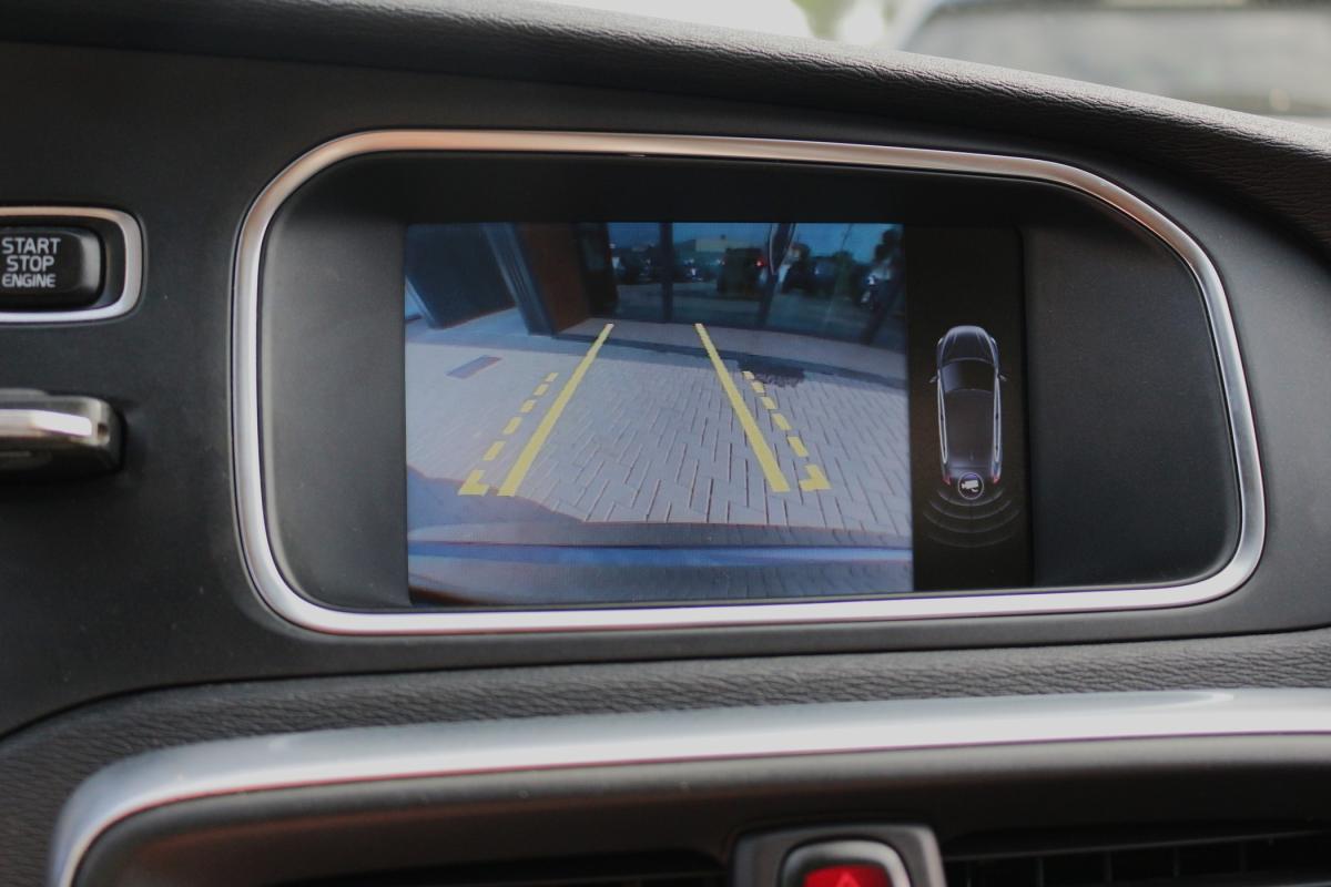 volvo-v40-2013-diesel-1560cc