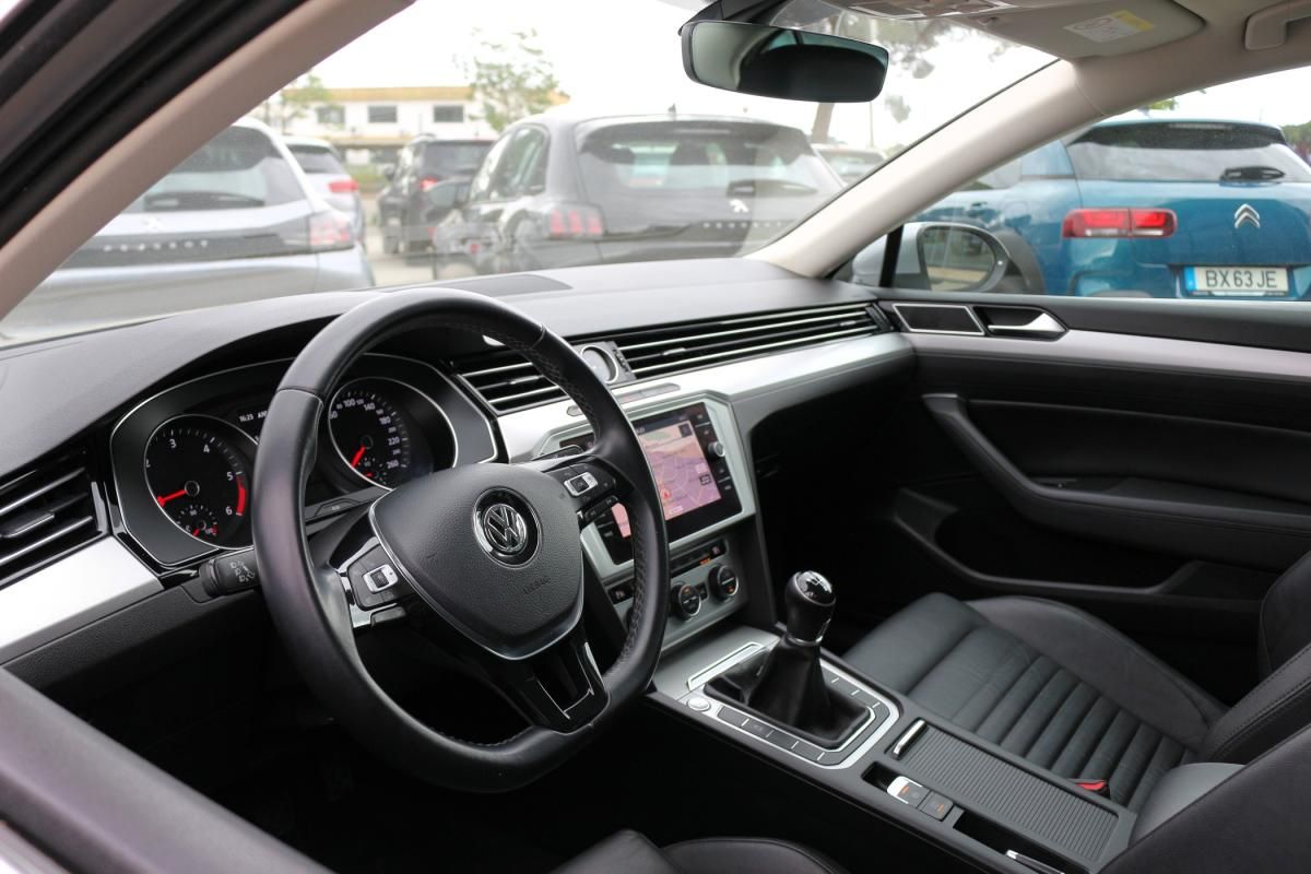 volkswagen-passat-2017-diesel-1598cc