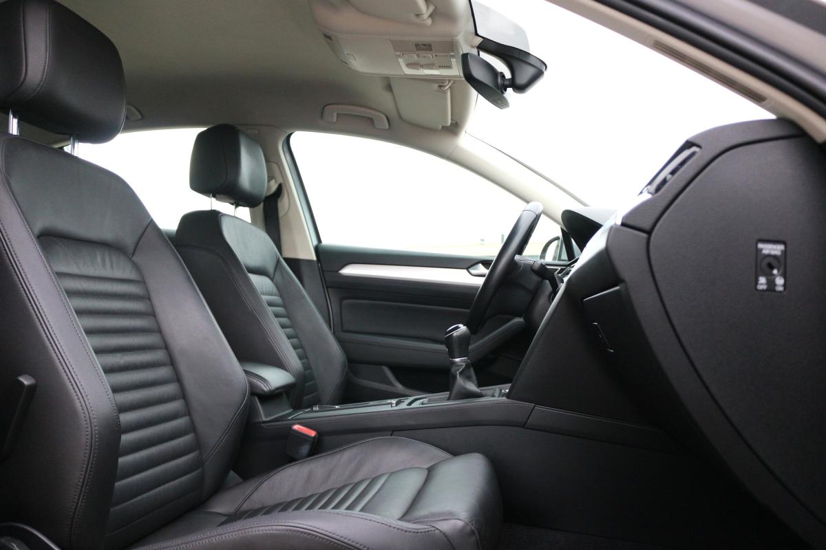 volkswagen-passat-2017-diesel-1598cc
