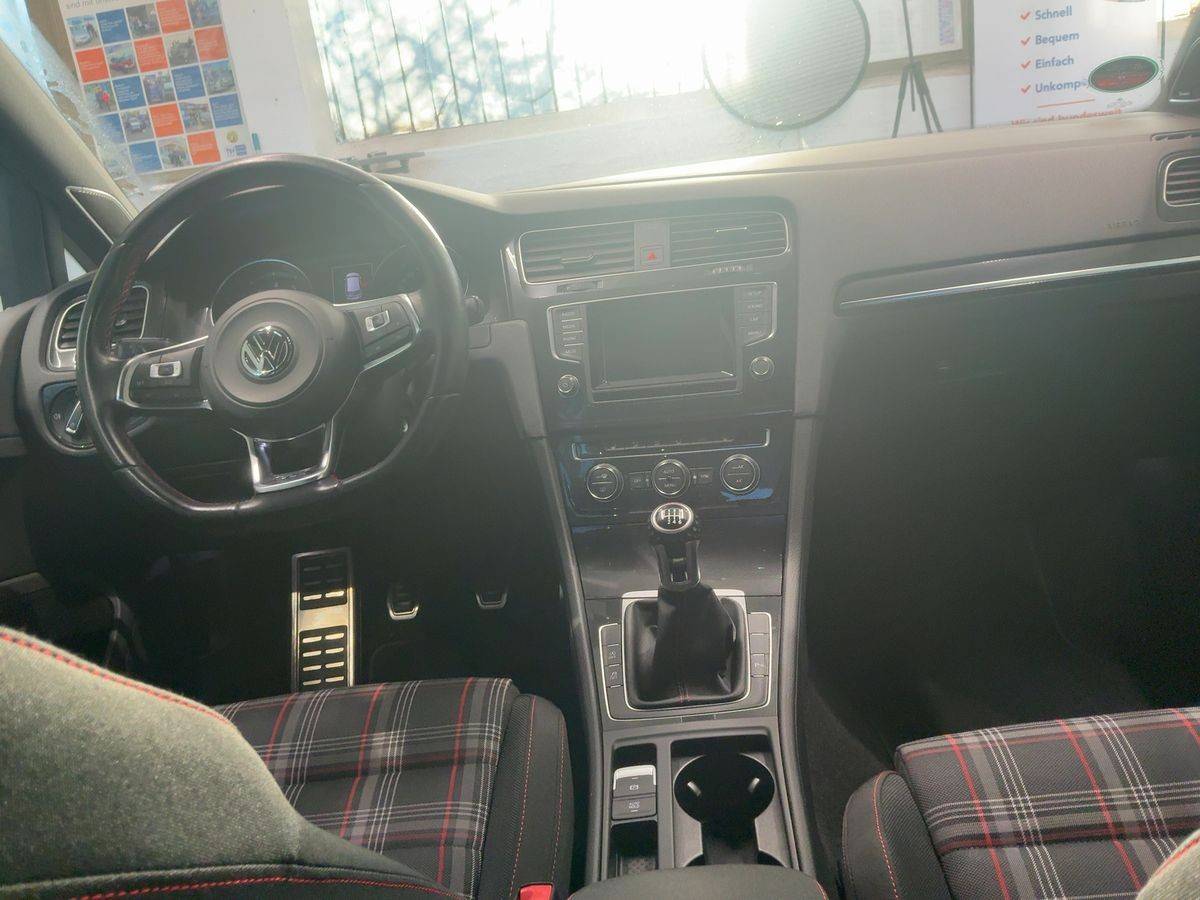 volkswagen-golf-2014-gasolina-1984cc