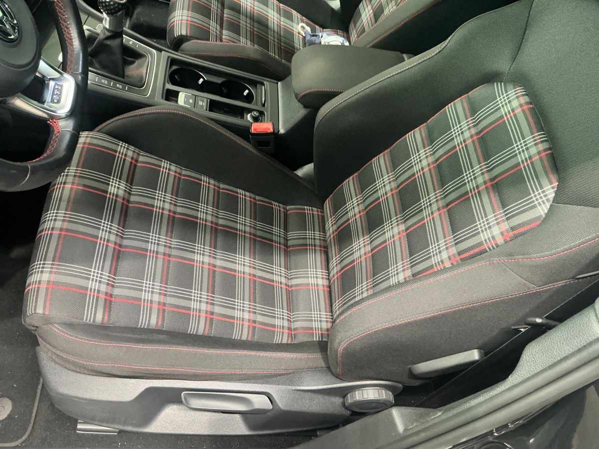 volkswagen-golf-2014-gasolina-1984cc