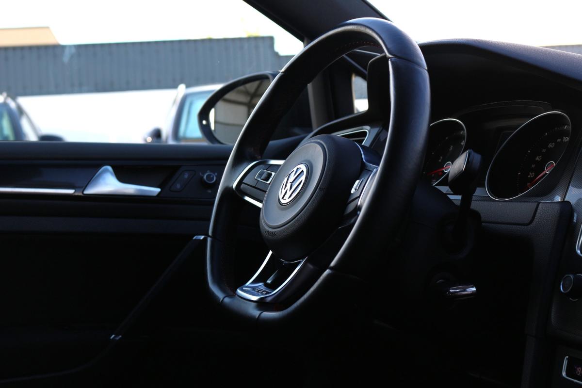 volkswagen-golf-2014-gasolina-1984cc