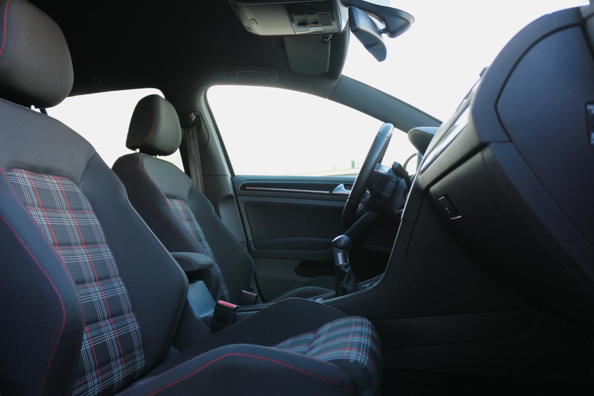 volkswagen-golf-2014-gasolina-1984cc