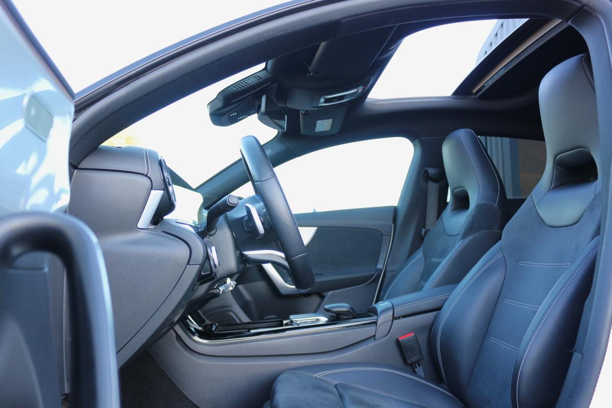mercedes-benz-cla-2022-hibrido-a-gasolina-1332cc