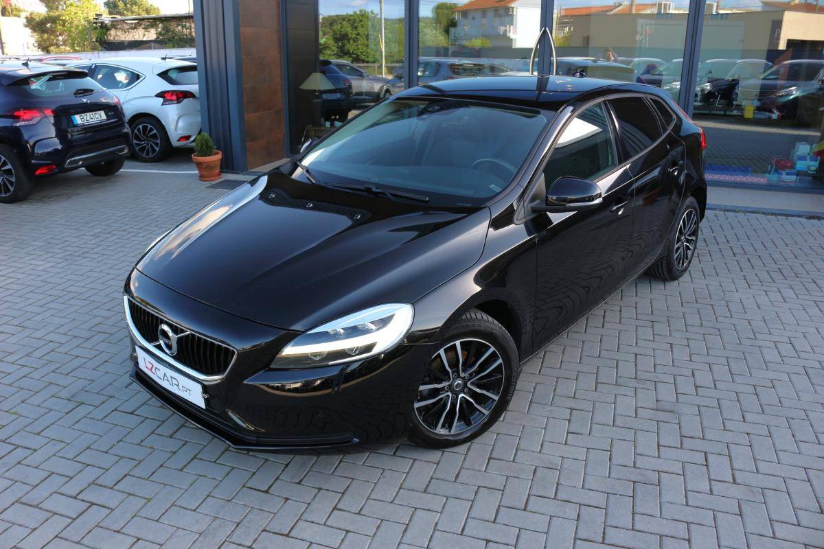 volvo-v40-2017-diesel-1969cc