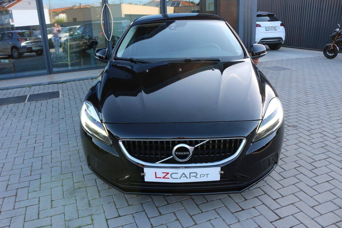 volvo-v40-2017-diesel-1969cc