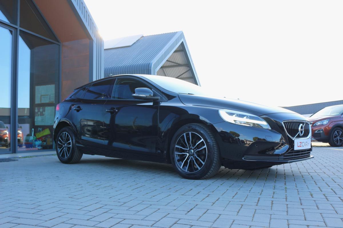 volvo-v40-2017-diesel-1969cc