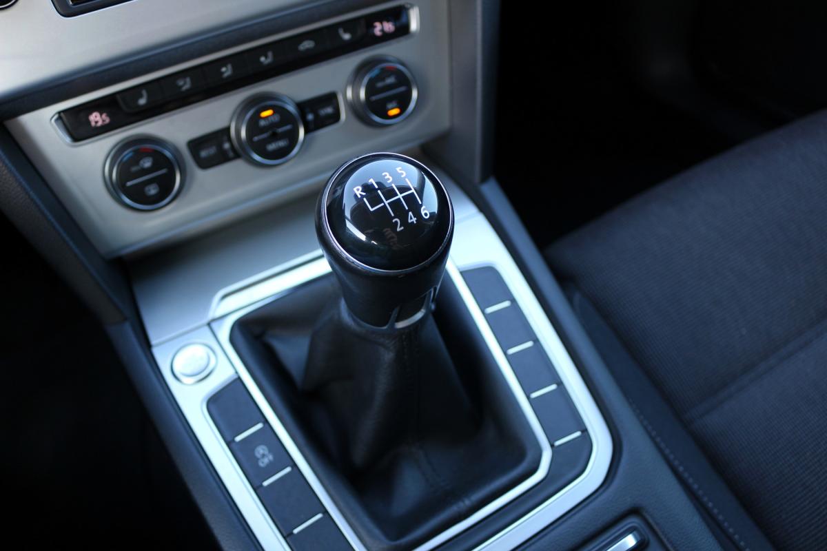 volkswagen-passat-variant-2016-diesel-1598cc