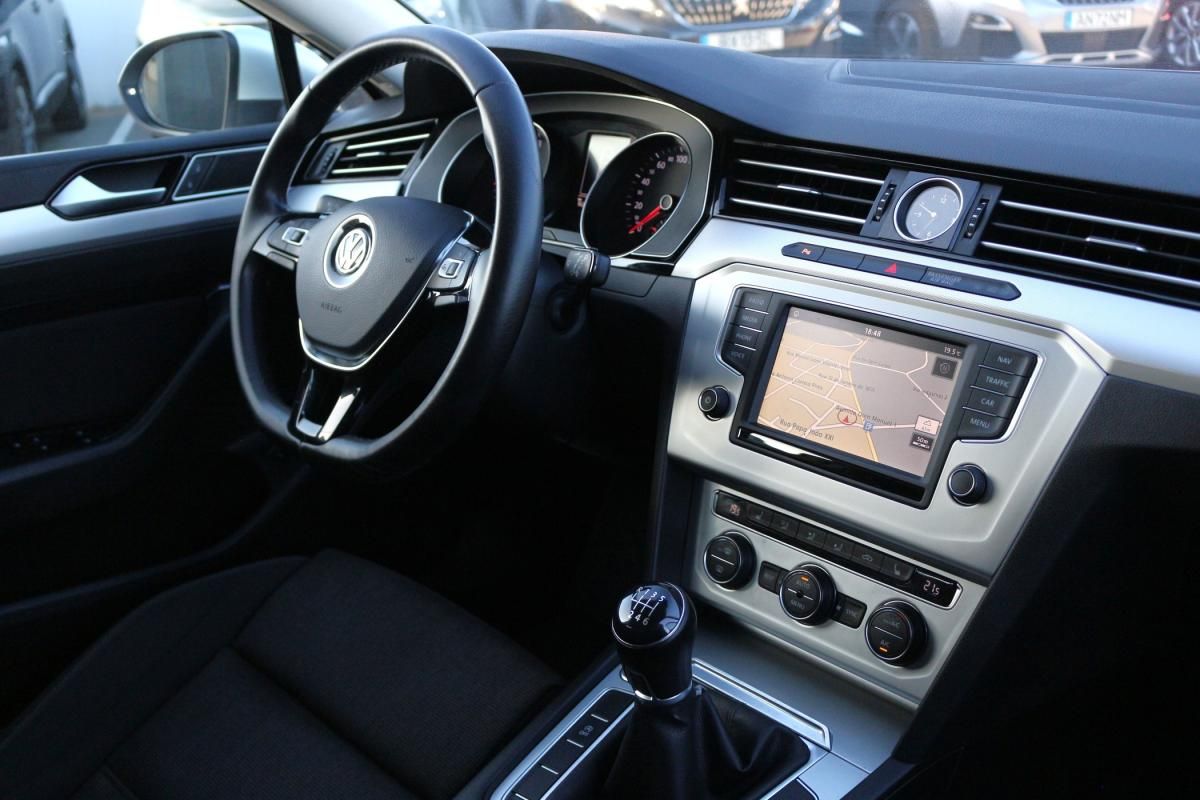 volkswagen-passat-variant-2016-diesel-1598cc
