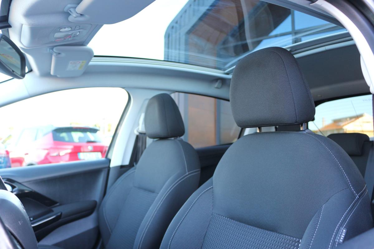 peugeot-208-2017-gasolina-1199cc