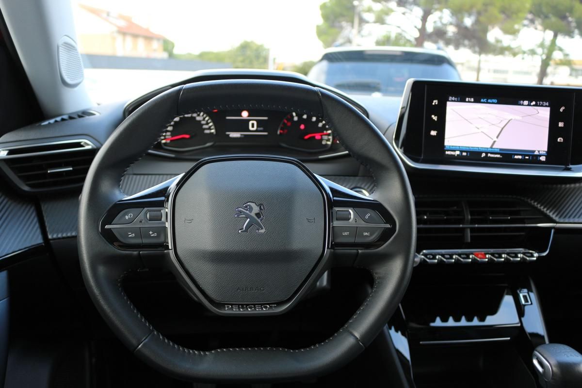 peugeot-2008-2020-gasolina-1199cc