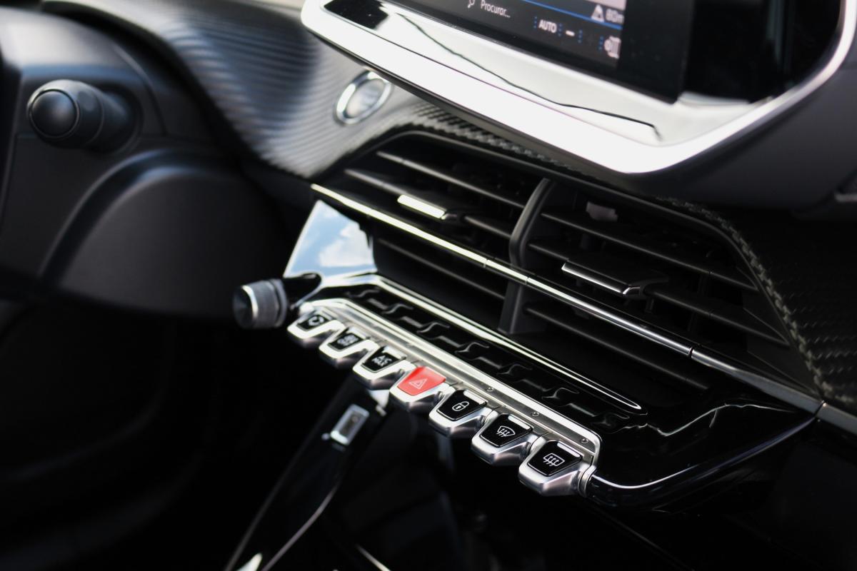peugeot-2008-2020-gasolina-1199cc