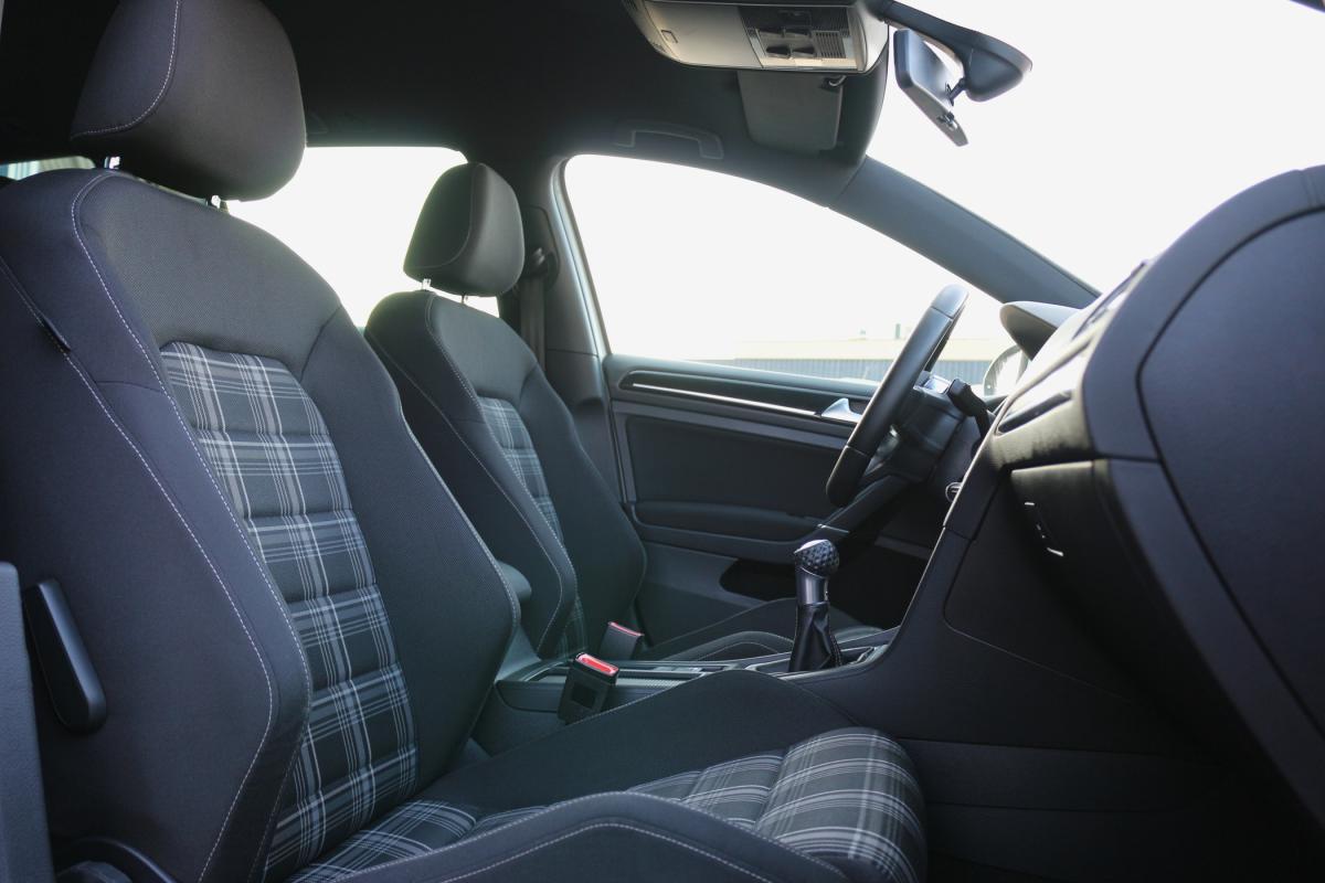 volkswagen-golf-2016-diesel-1968cc
