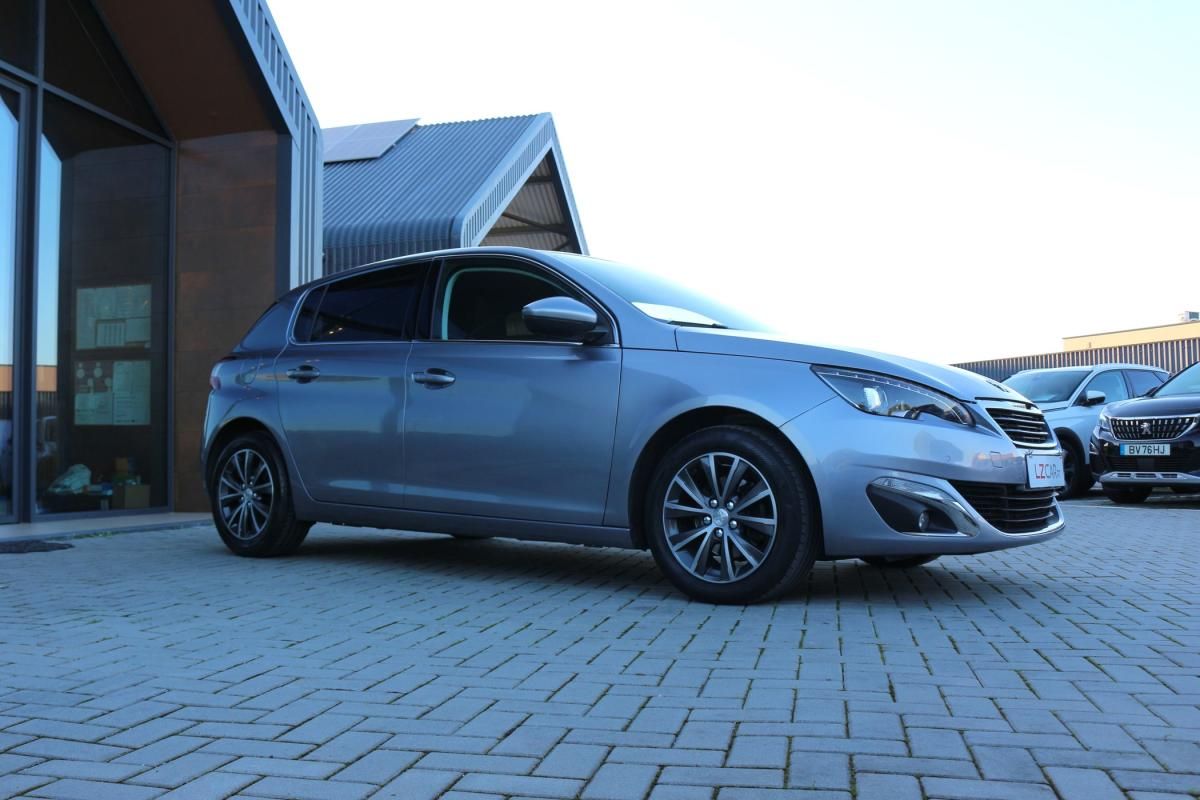 peugeot-308-2016-gasolina-1199cc
