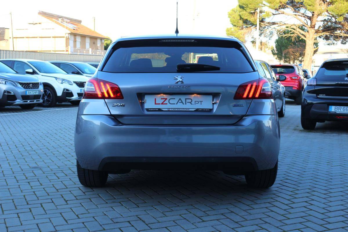 peugeot-308-2016-gasolina-1199cc