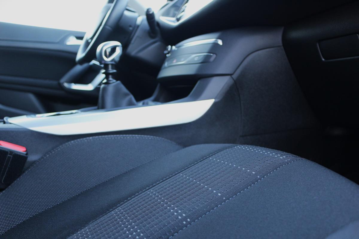peugeot-308-2016-gasolina-1199cc