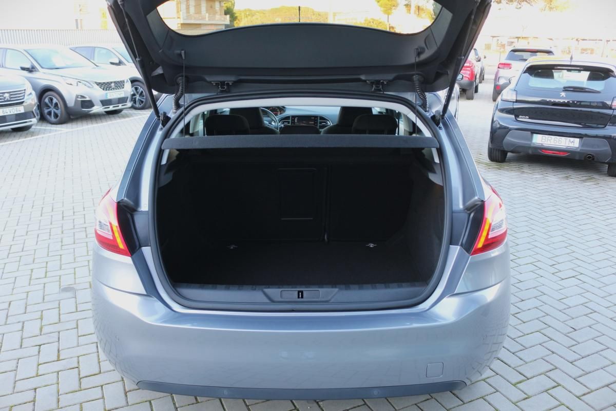 peugeot-308-2016-gasolina-1199cc