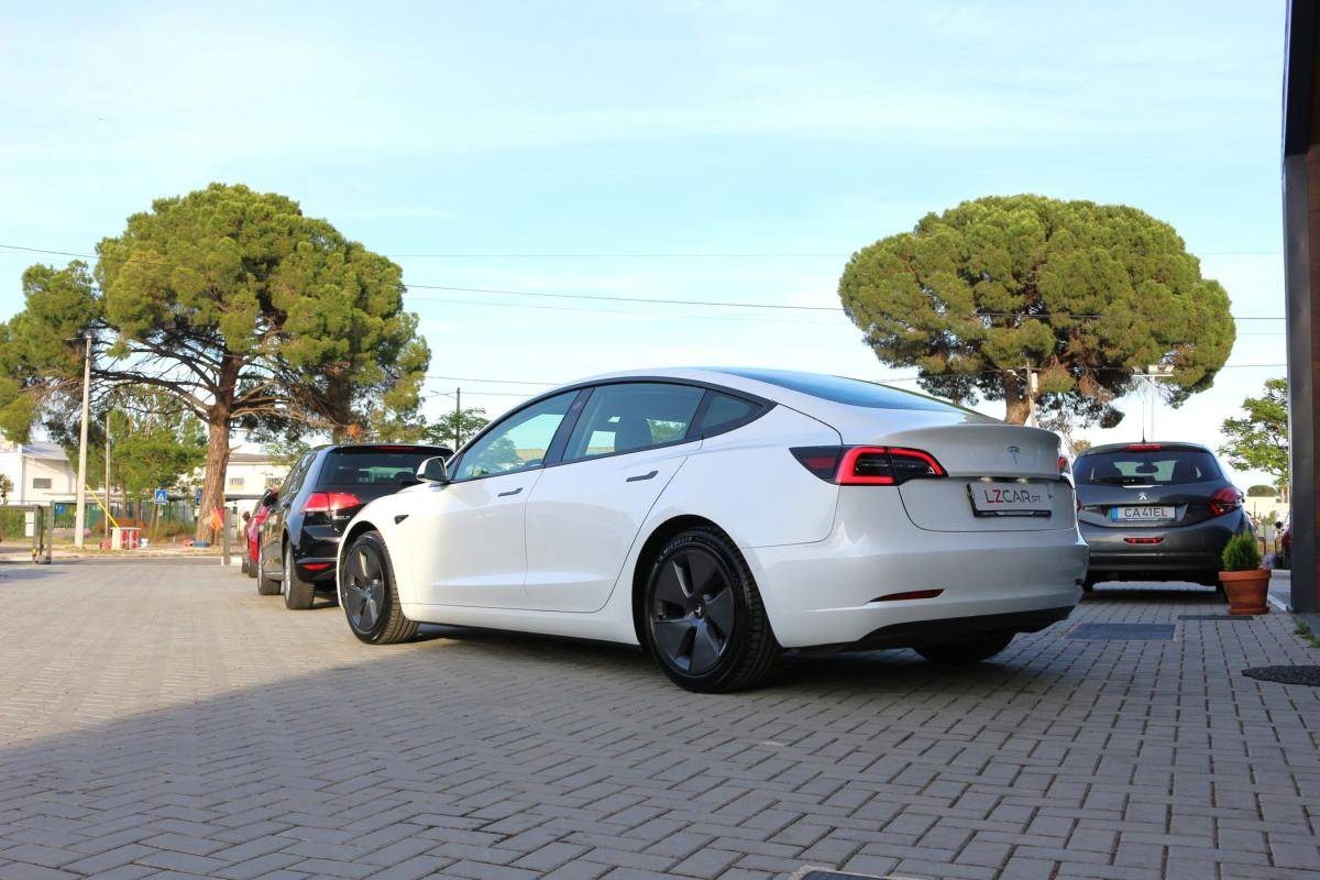 tesla-model-3-2021-eletrico-0cc
