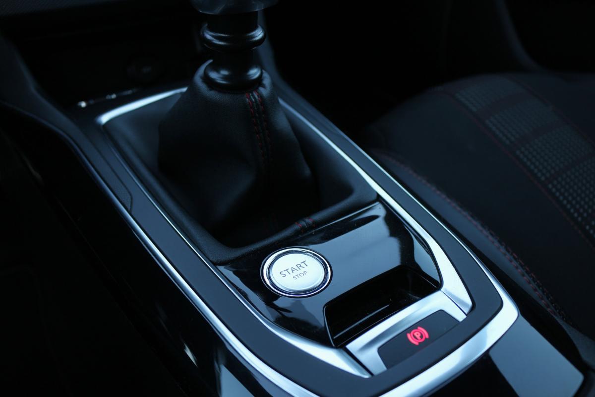 peugeot-308-2018-diesel-1499cc