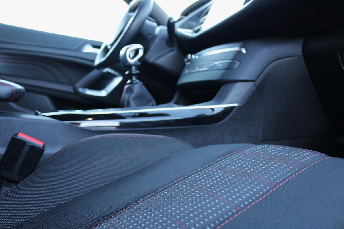 peugeot-308-2018-diesel-1499cc