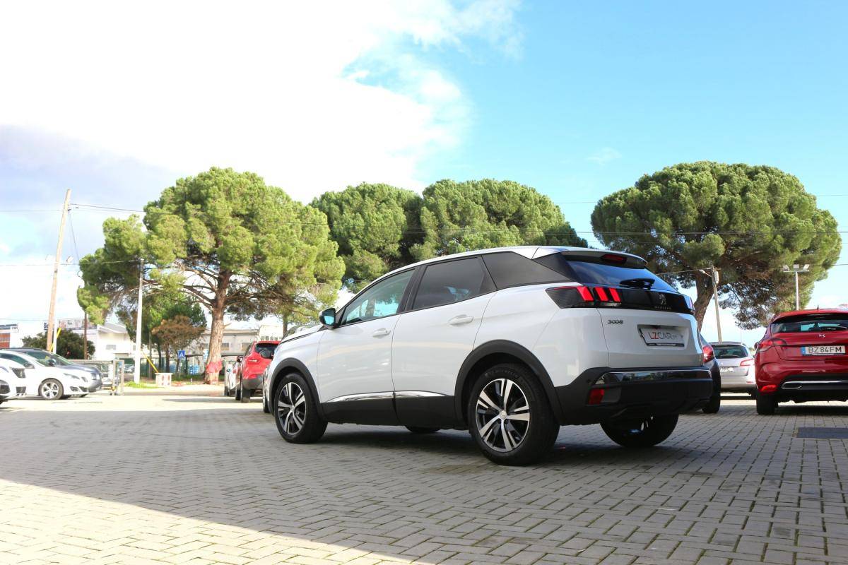 peugeot-3008-2017-diesel-1560cc
