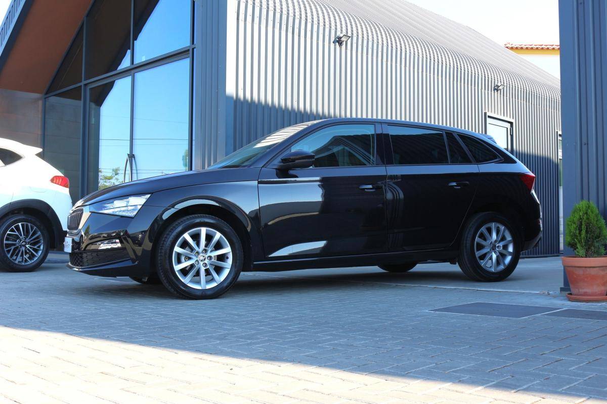 skoda-scala-2022-gasolina-999cc