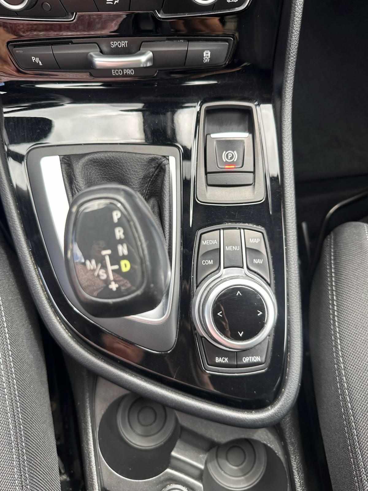bmw-serie-2-2018-diesel-1496cc