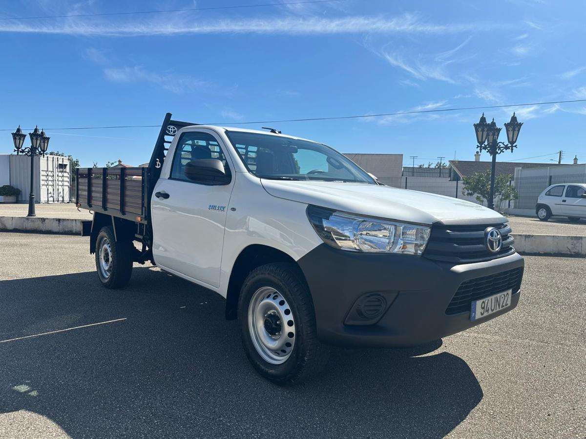 toyota-hilux-2018-diesel-2393cc