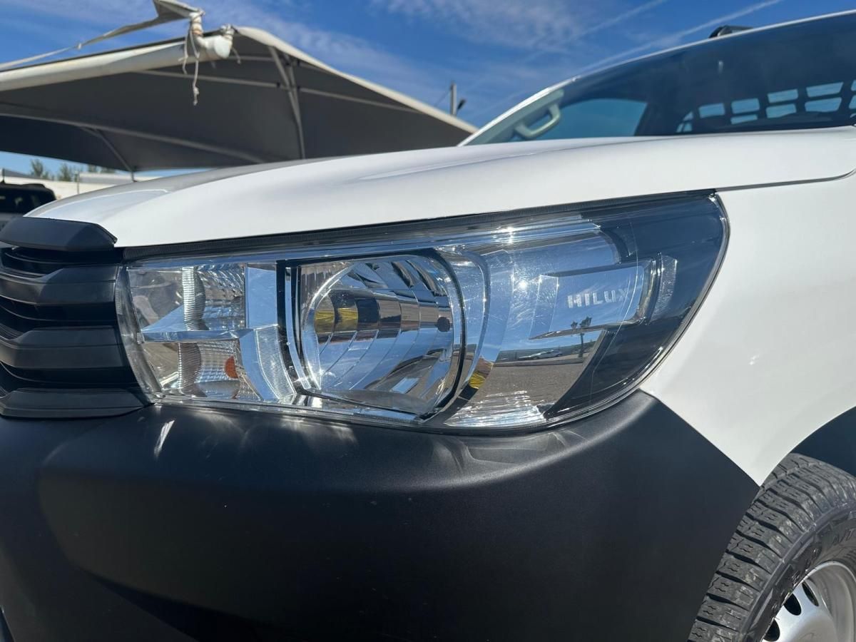 toyota-hilux-2018-diesel-2393cc