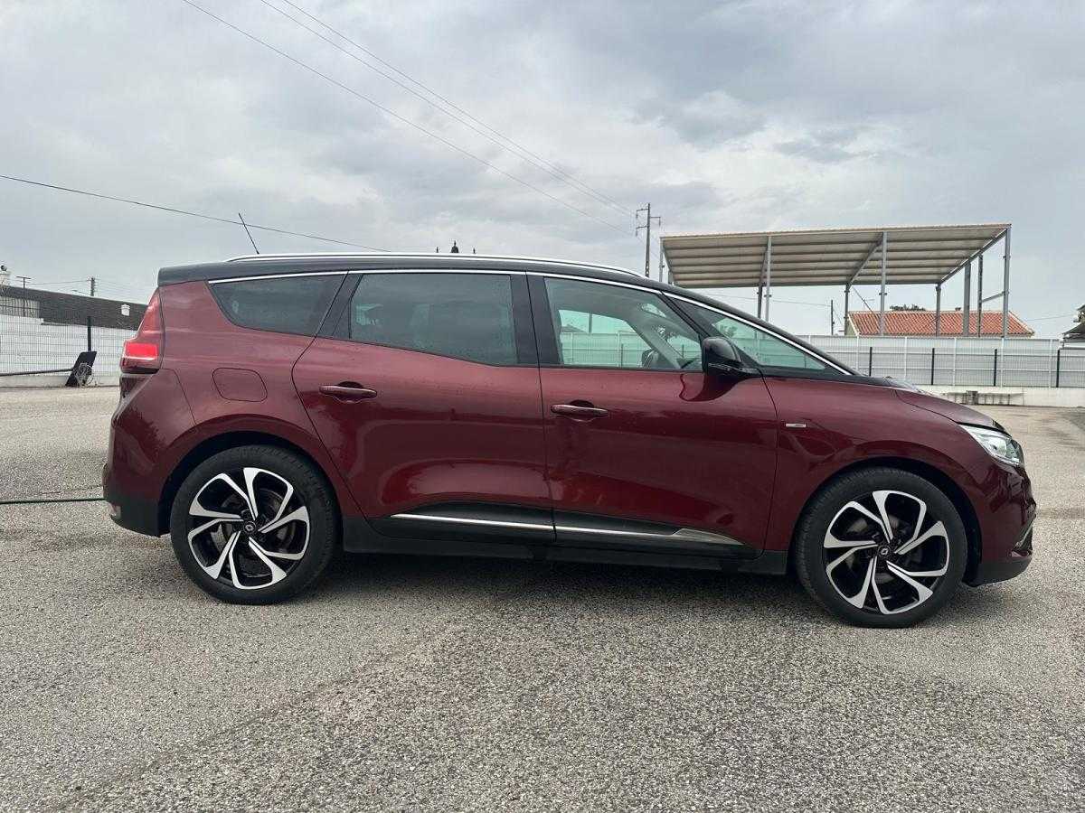 renault-scenic-2019-diesel-1750cc