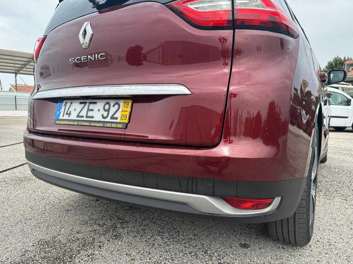 renault-scenic-2019-diesel-1750cc