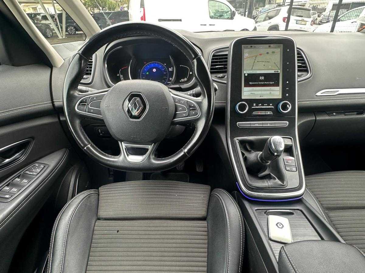 renault-scenic-2019-diesel-1750cc
