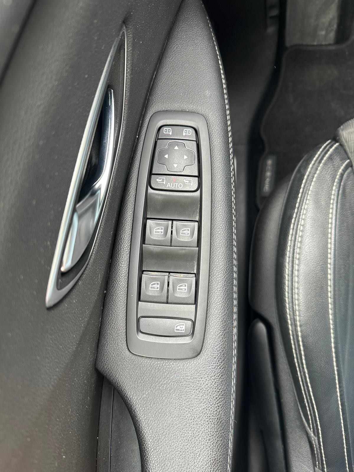 renault-scenic-2019-diesel-1750cc