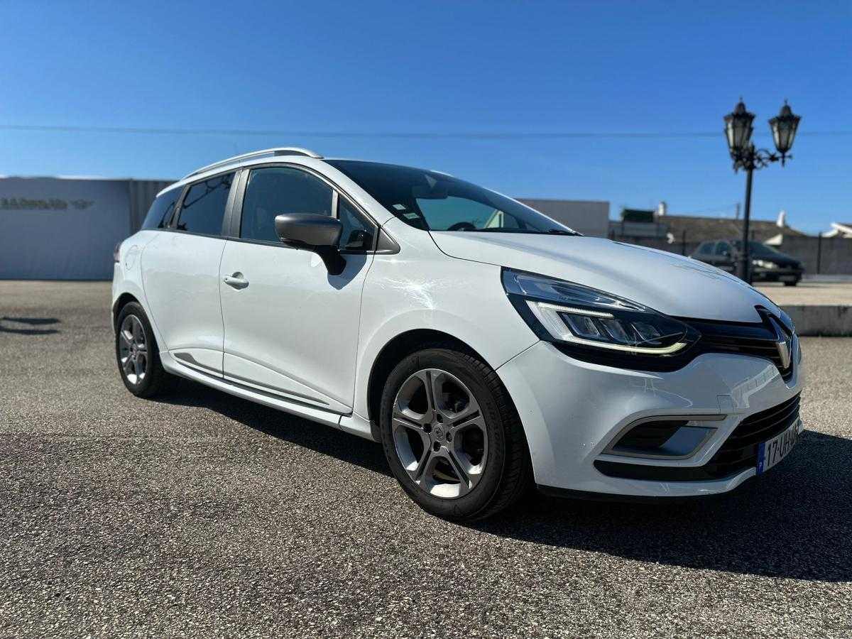 renault-clio-sport-tourer-2018-diesel-1461cc
