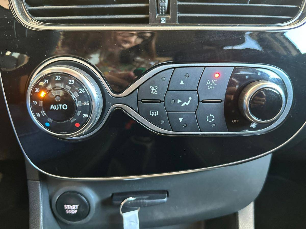 renault-clio-sport-tourer-2018-diesel-1461cc