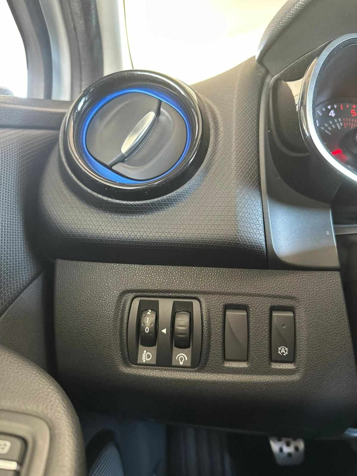 renault-clio-sport-tourer-2018-diesel-1461cc