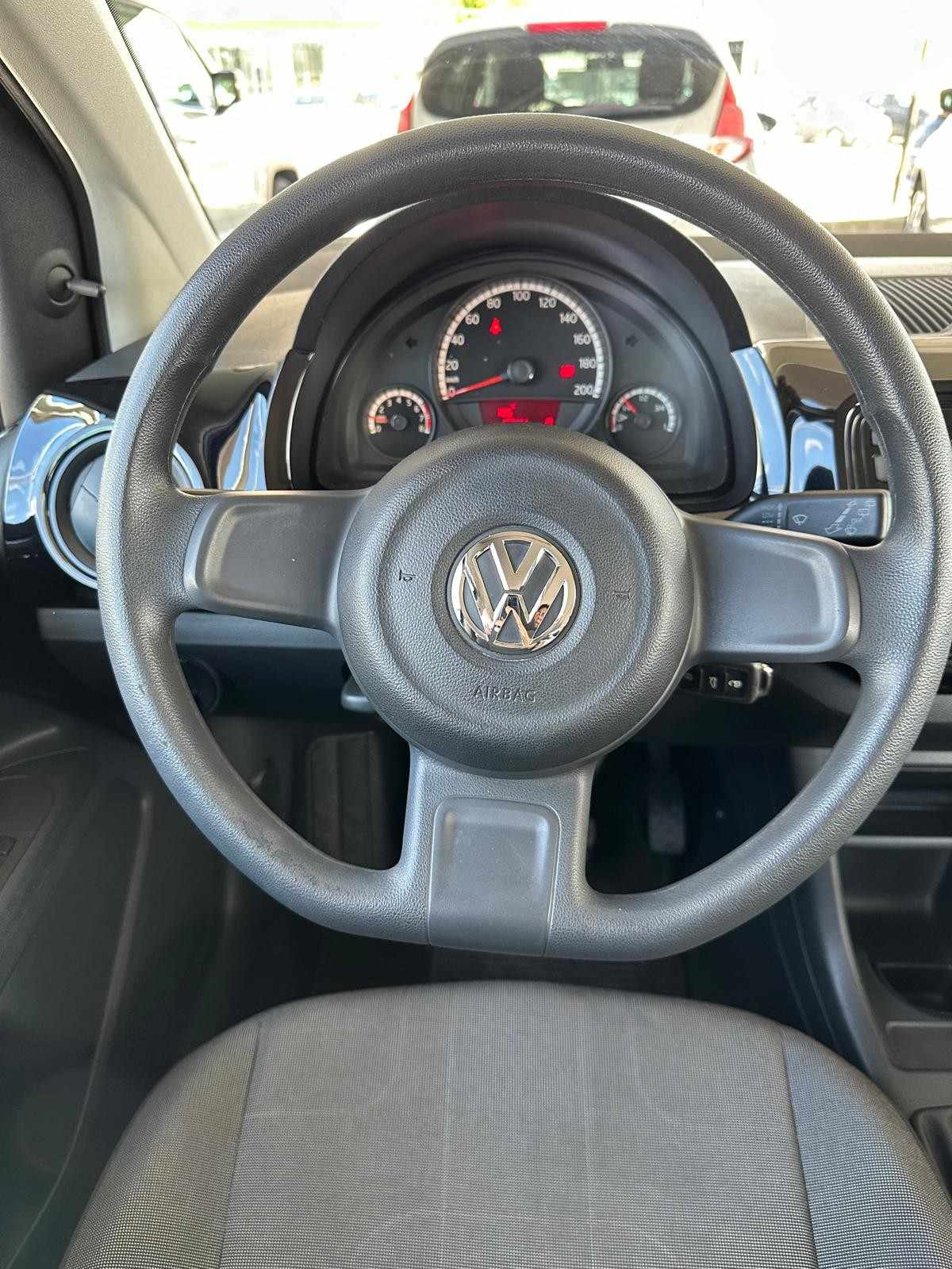 volkswagen-up-2014-gasolina-999cc