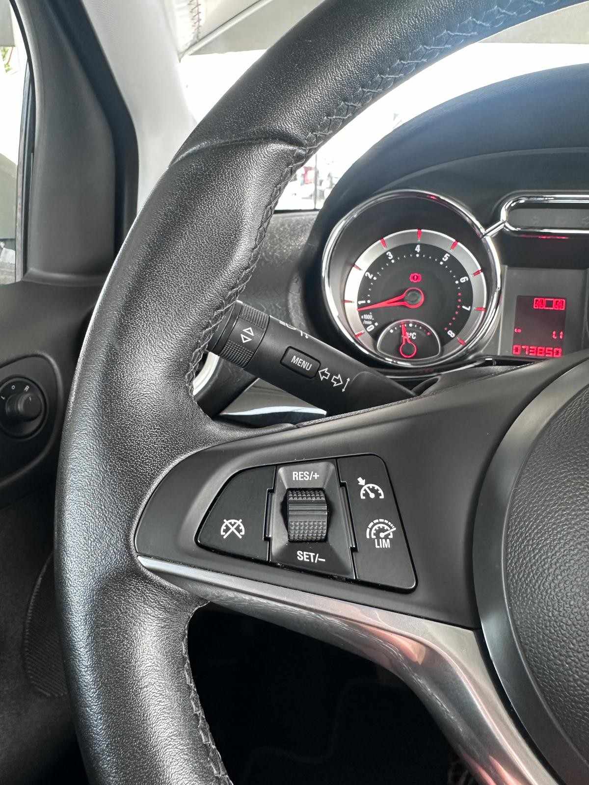 opel-adam-2018-gasolina-1229cc