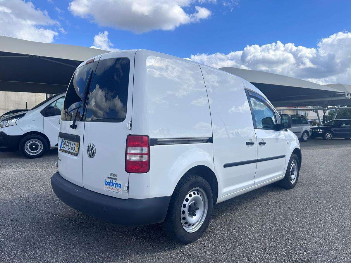 volkswagen-caddy-2015-diesel-1598cc