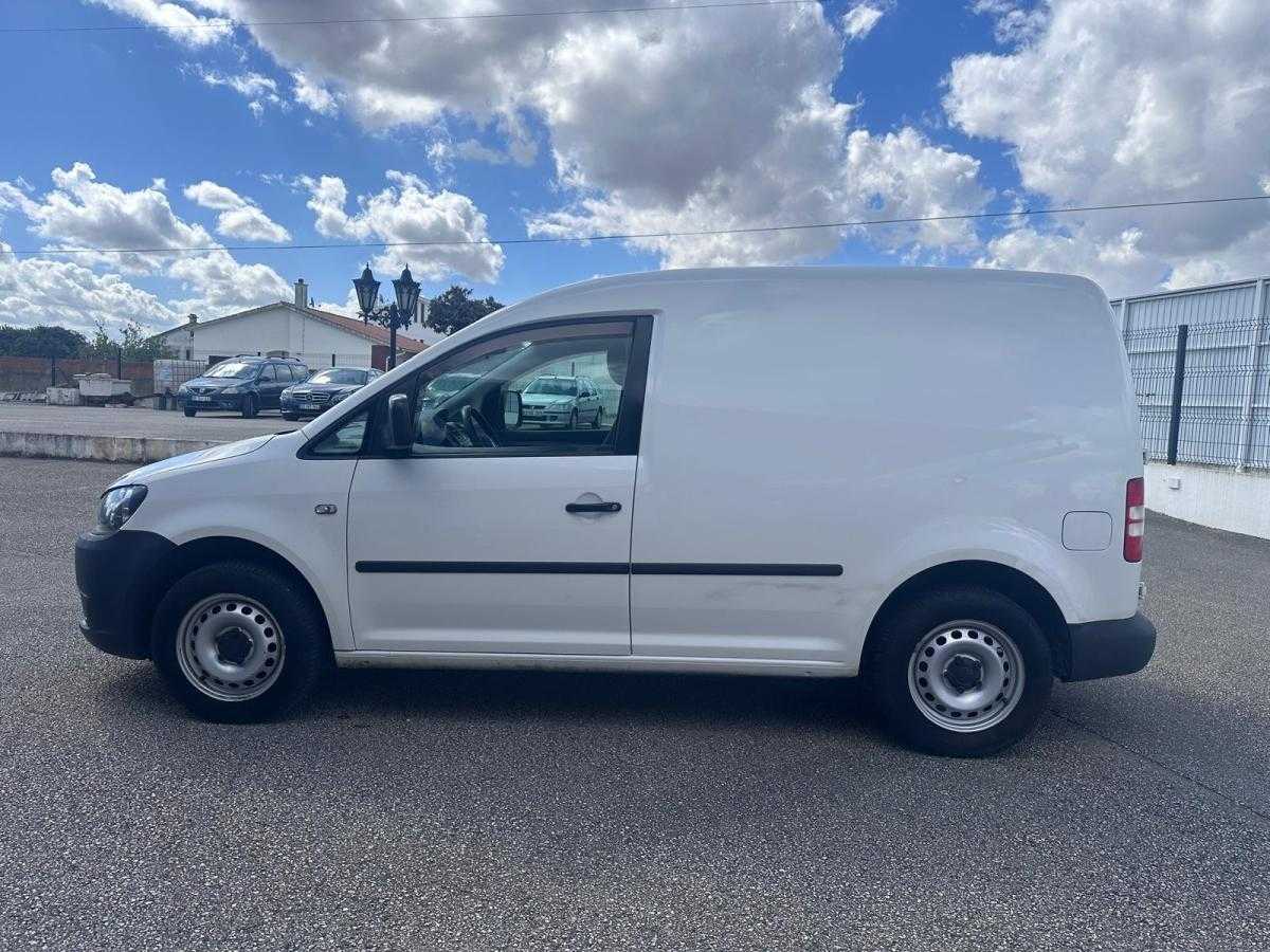 volkswagen-caddy-2015-diesel-1598cc