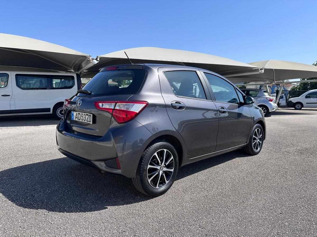 toyota-yaris-2020-gasolina-998cc