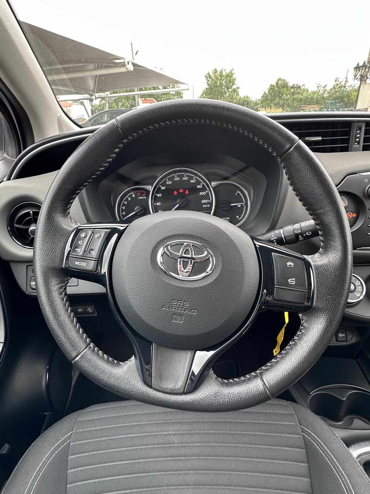 toyota-yaris-2020-gasolina-998cc