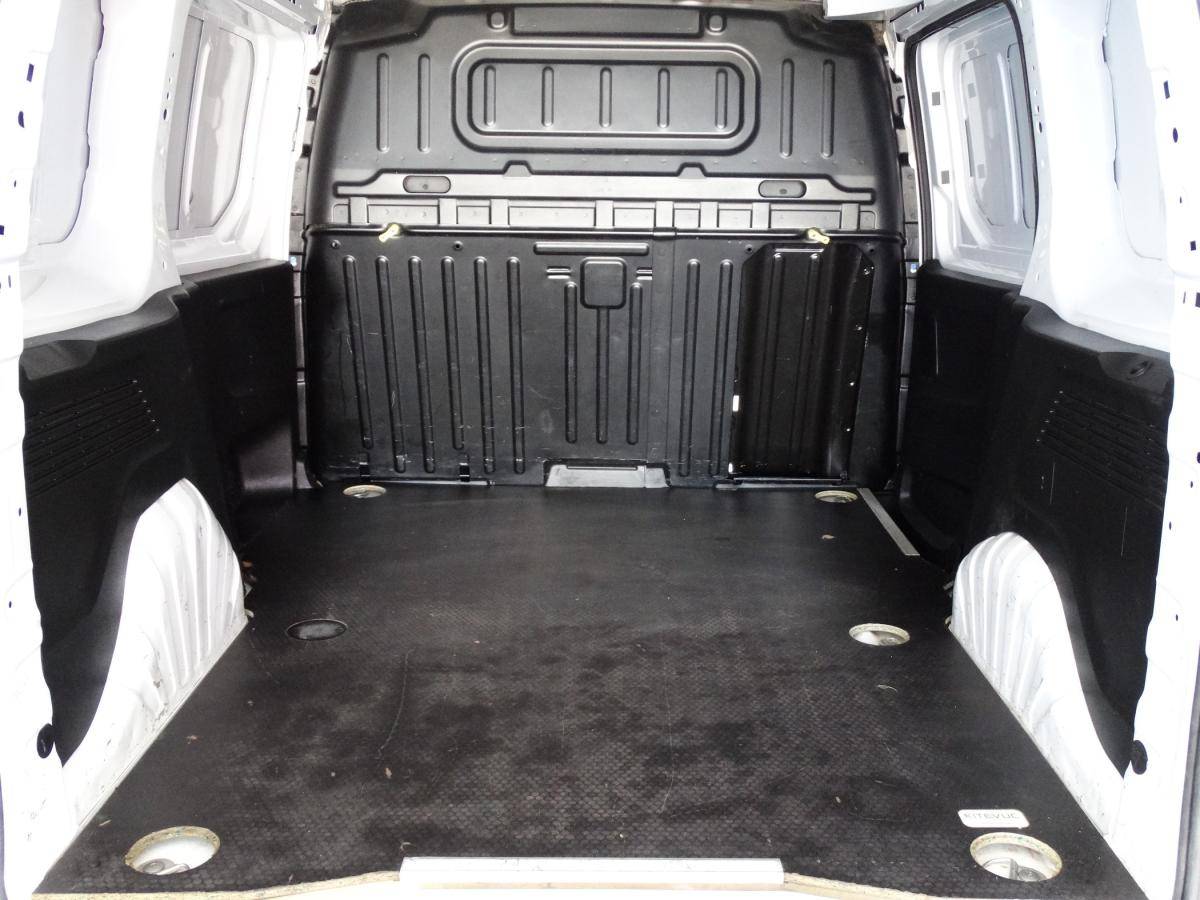 peugeot-partner-2024-diesel-1499cc