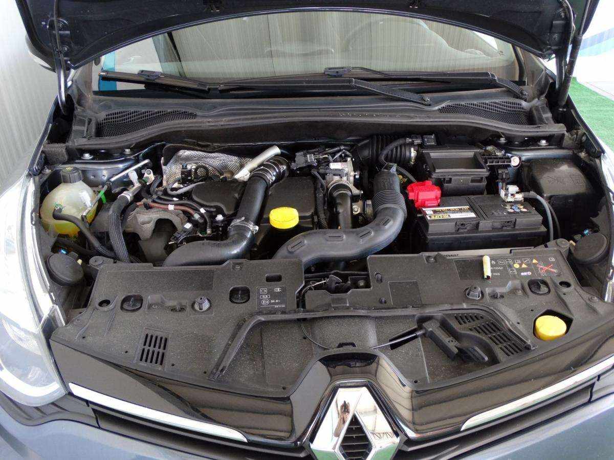 renault-clio-sport-tourer-2018-diesel-1461cc