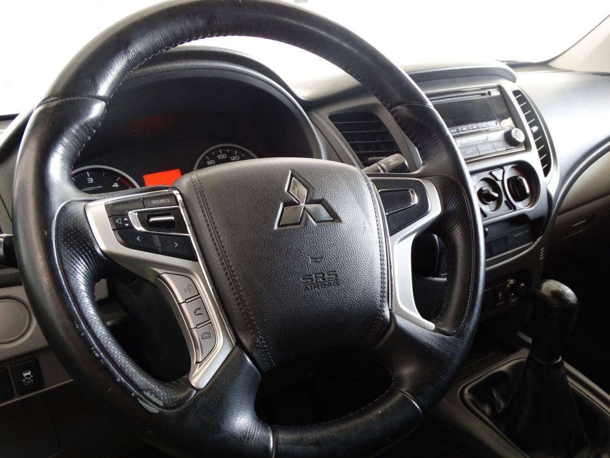 mitsubishi-l200-2019-diesel-2442cc