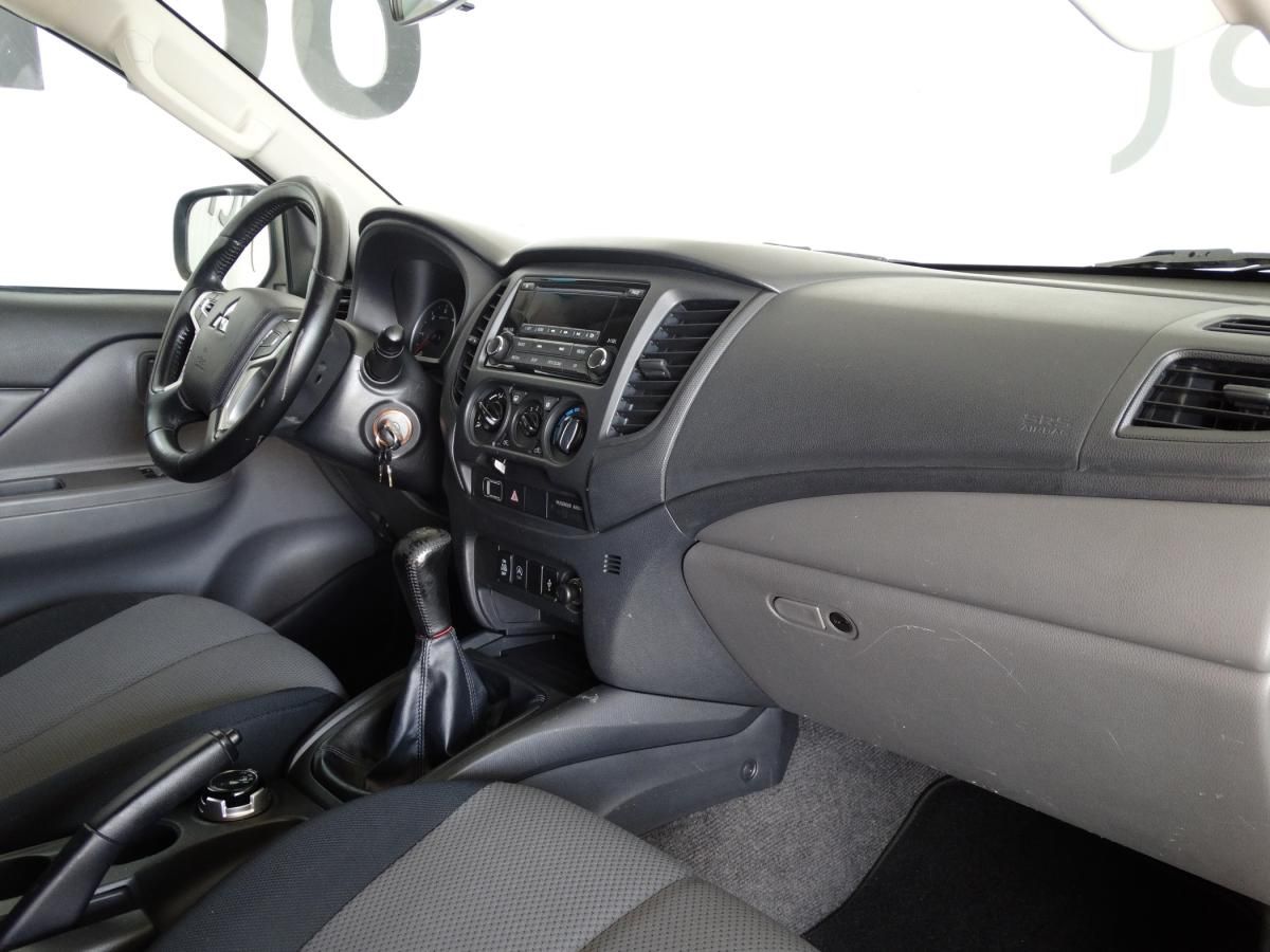mitsubishi-l200-2019-diesel-2442cc