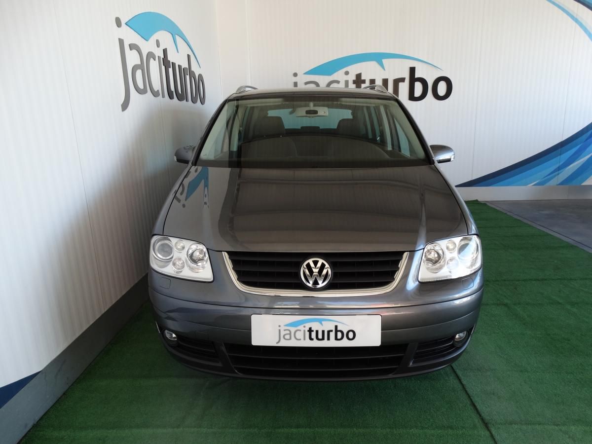 volkswagen-touran-2006-diesel-1968cc