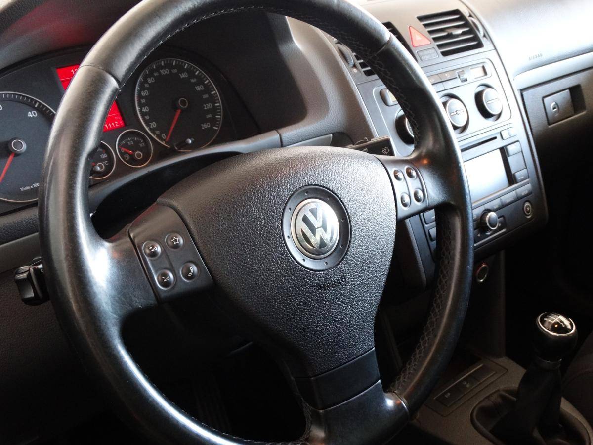 volkswagen-touran-2006-diesel-1968cc