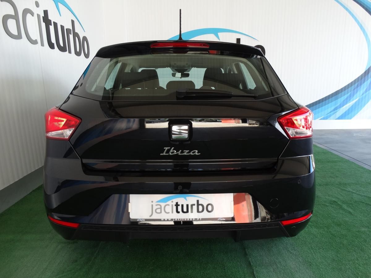 seat-ibiza-2023-gasolina-999cc